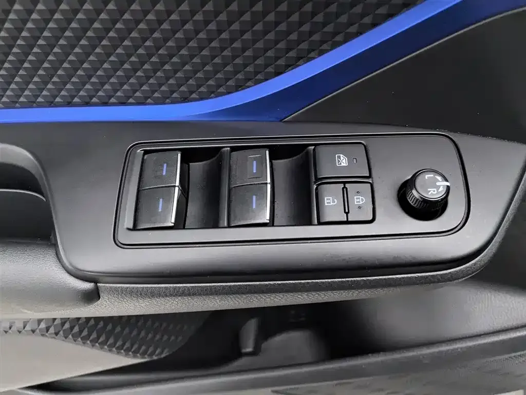 Toyota C-HR 2022 из CN, фото 10