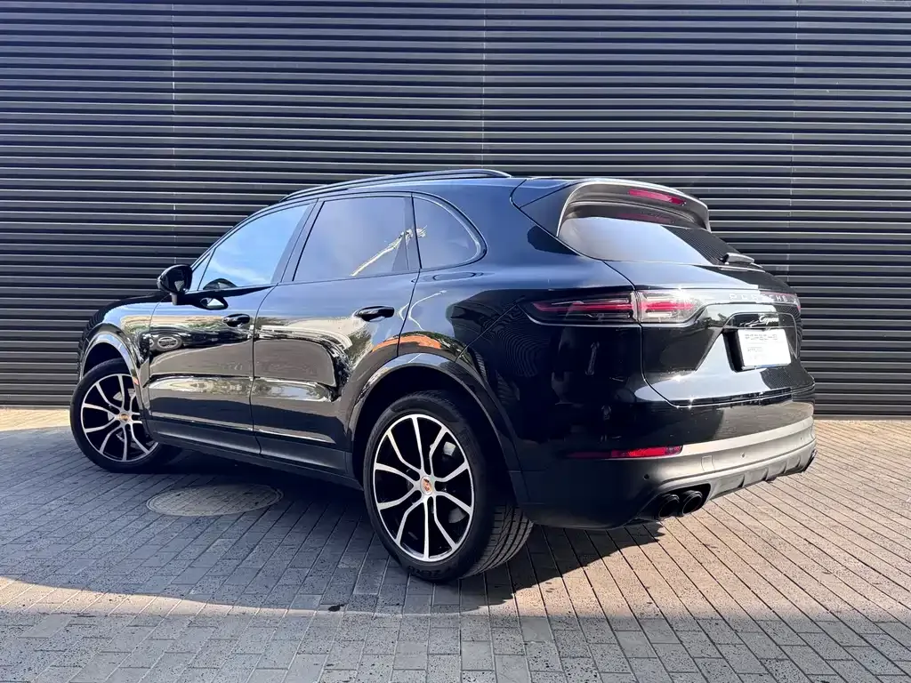 Porsche Cayenne — фото 4