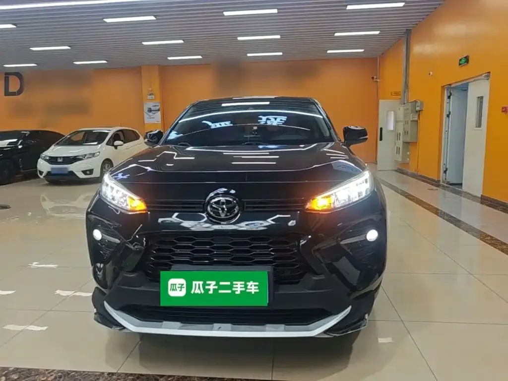Toyota Wildlander — фото 10