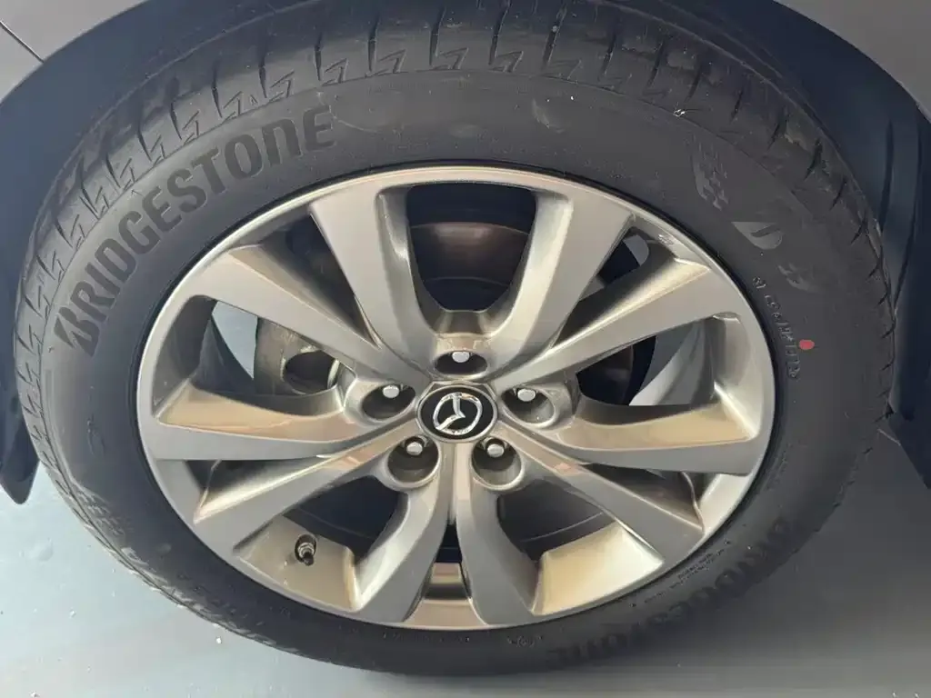 Mazda CX-30 — фото 2