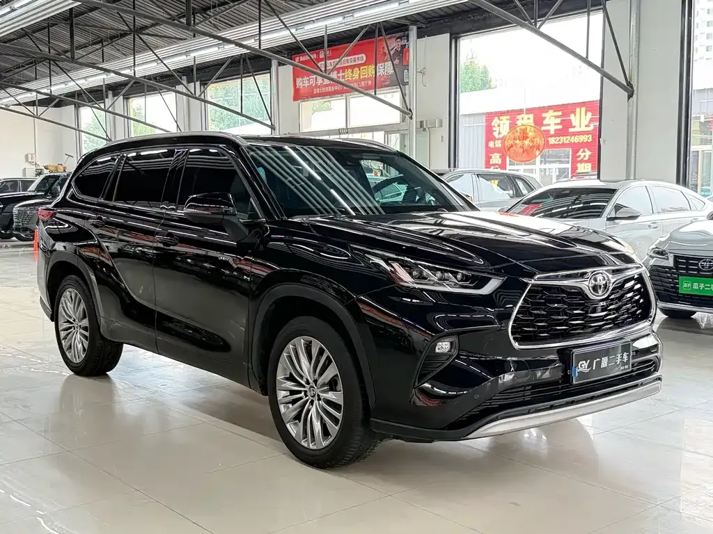 Toyota Highlander — фото 5