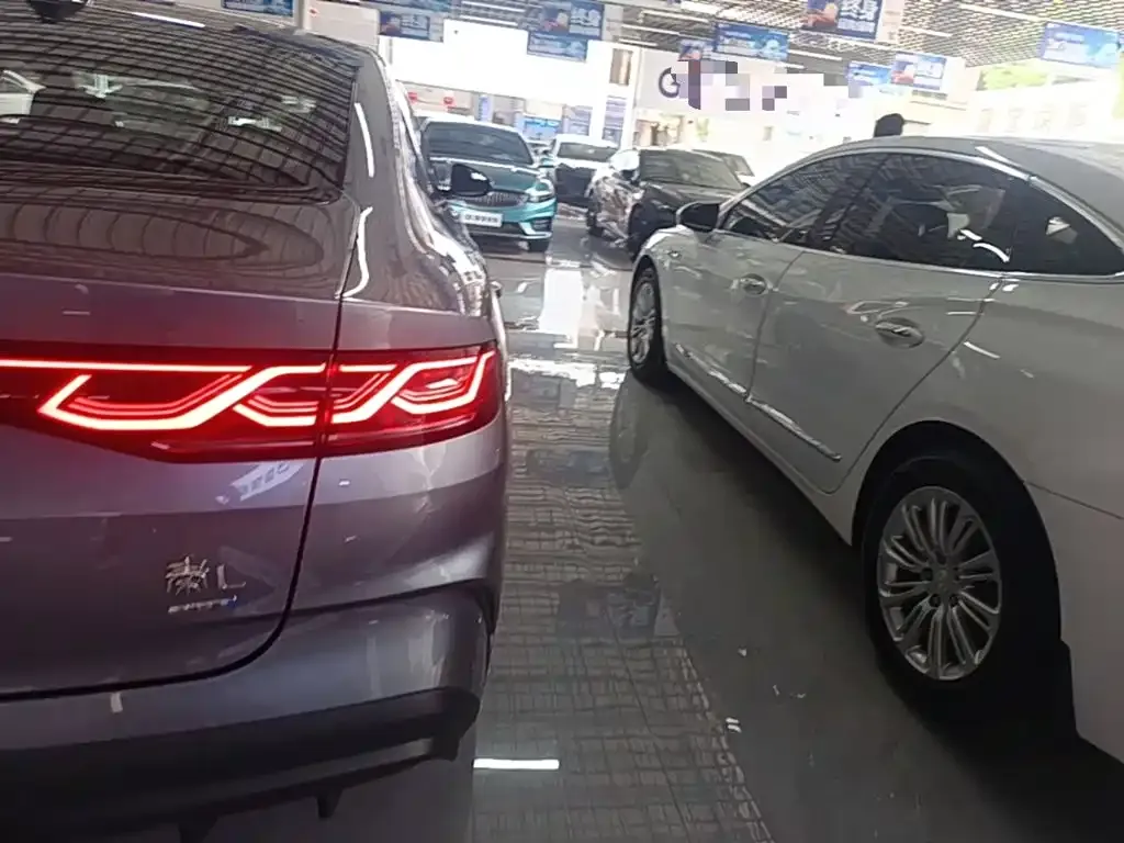 BYD Qin L — фото 10
