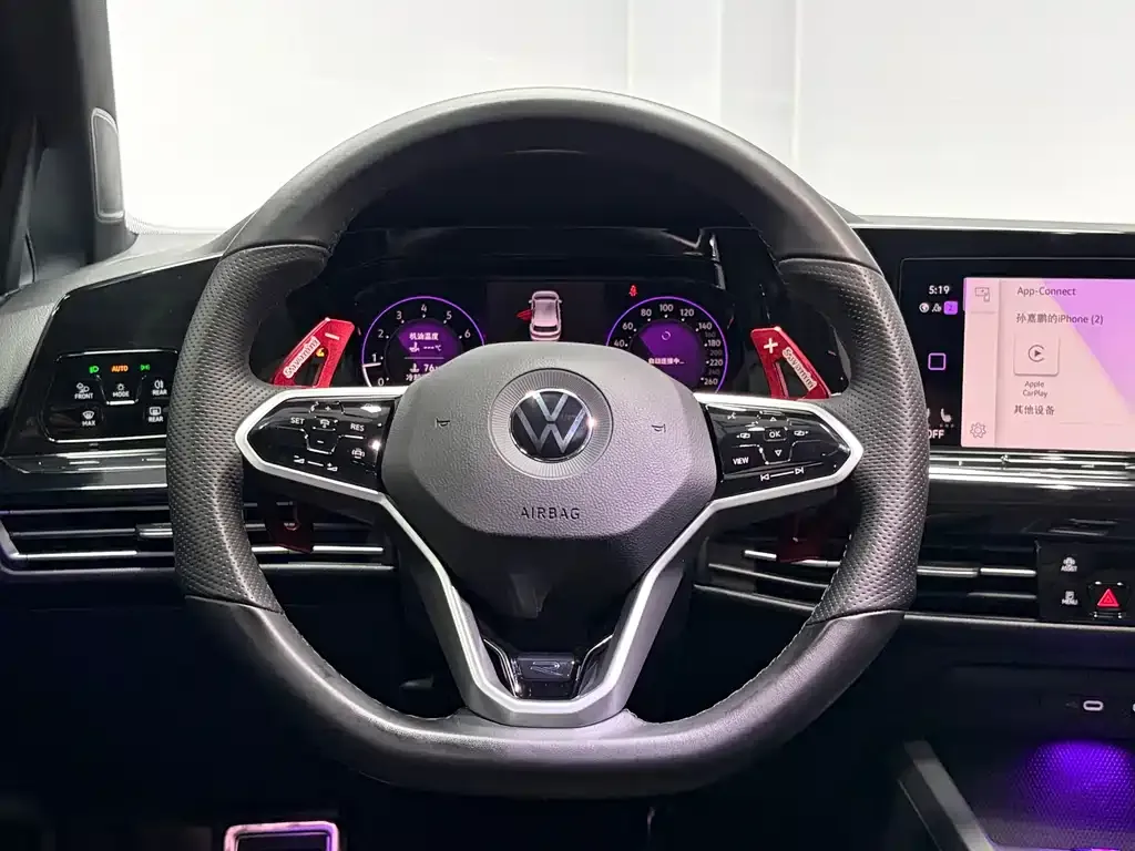 Volkswagen Golf — фото 2