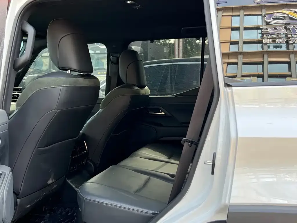 Lexus GX 2024 из CN, фото 2