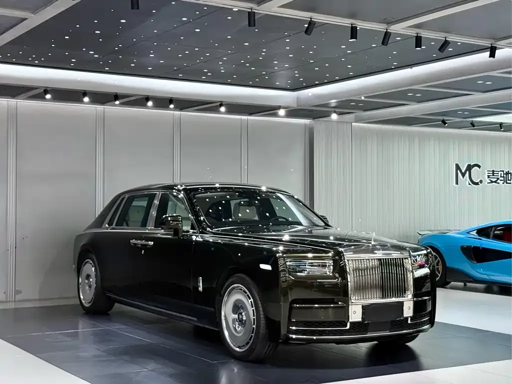 Rolls-Royce Phantom — фото 6