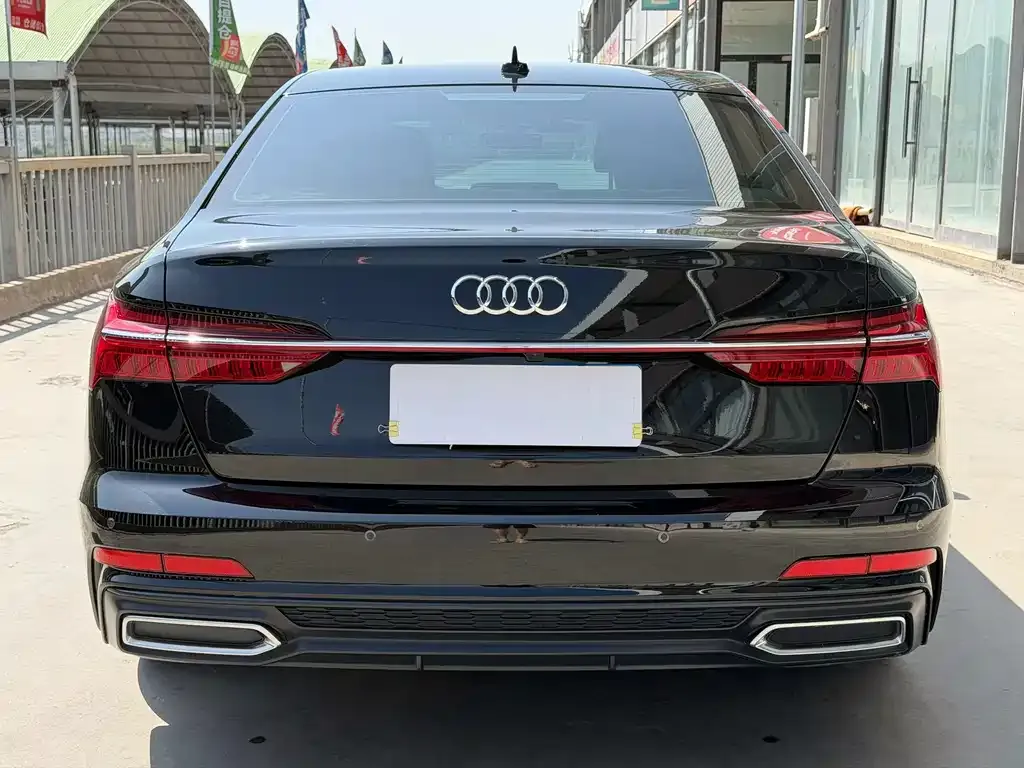 Audi A6L — фото 7