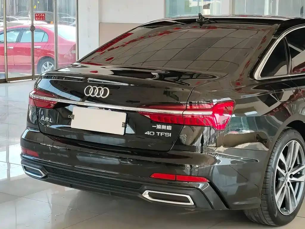 Audi A6L — фото 10