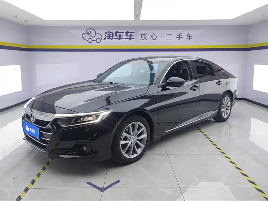 Honda Accord — фото 1