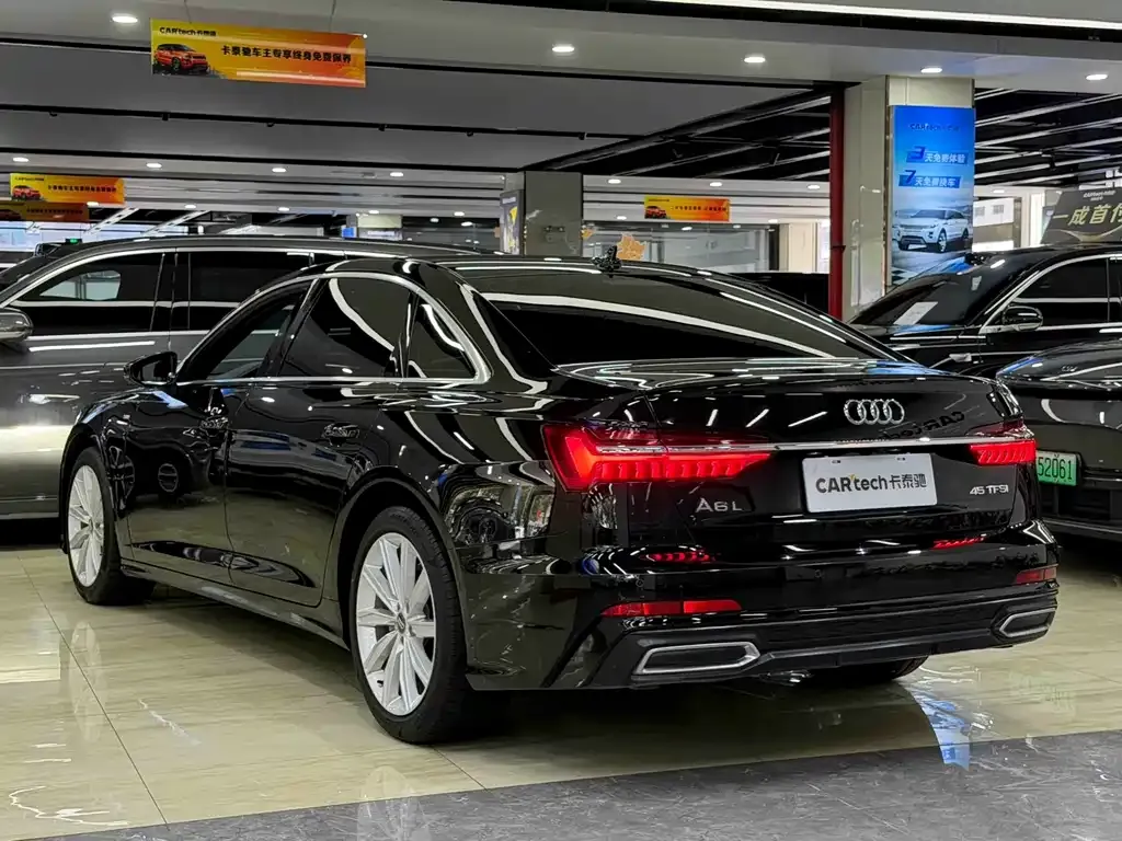Audi A6L — фото 10