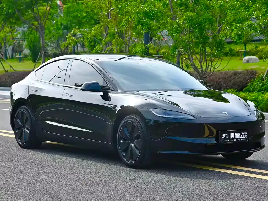 Tesla Model 3 — фото 6