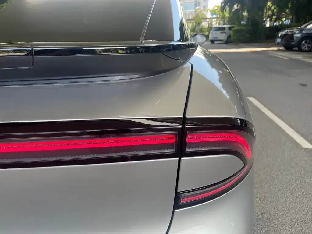 XPeng P7+ — фото 5