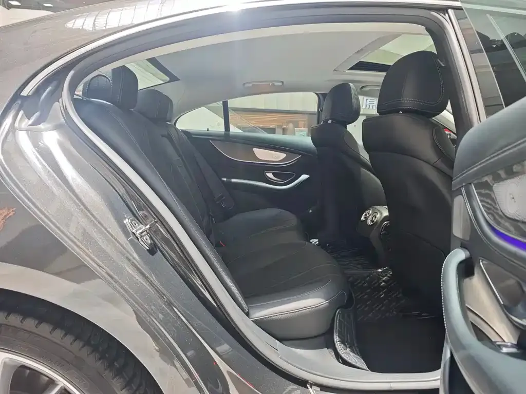 Mercedes-Benz CLS — фото 7