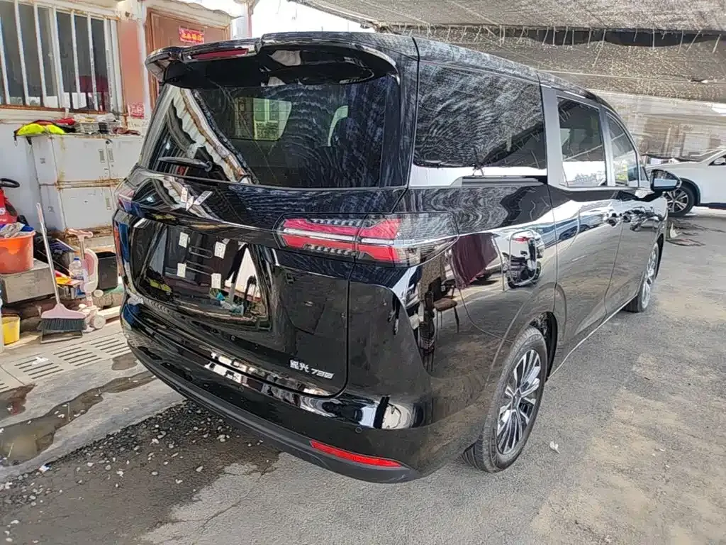 Wuling Starlight 730 New Energy — фото 10