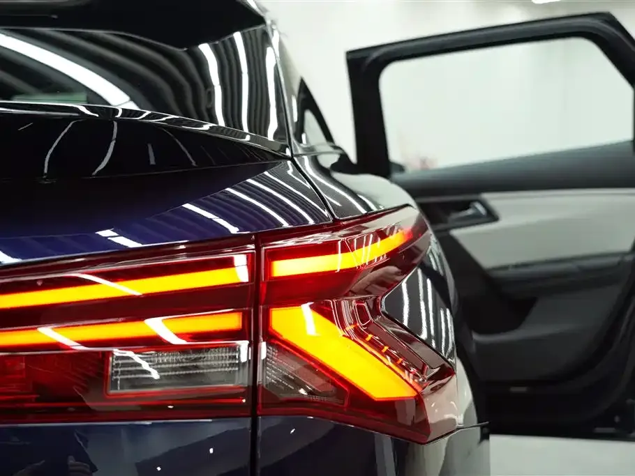 Citroen C5 X 2024 из CN, фото 7