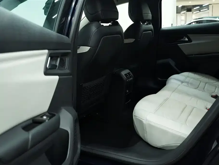 Citroen C5 X 2024 из CN, фото 9