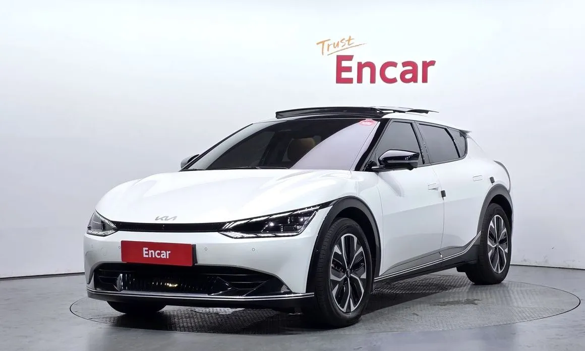 Kia EV6 — фото 1