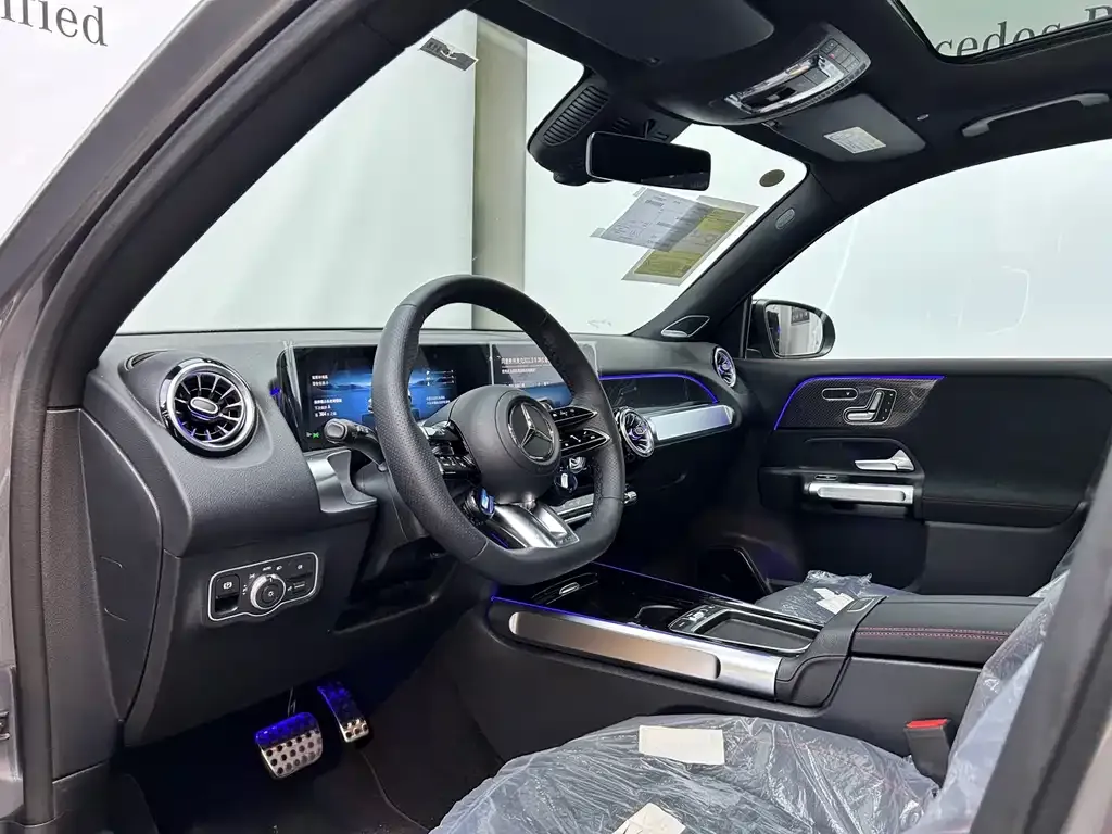 Mercedes-Benz GLB AMG — фото 2