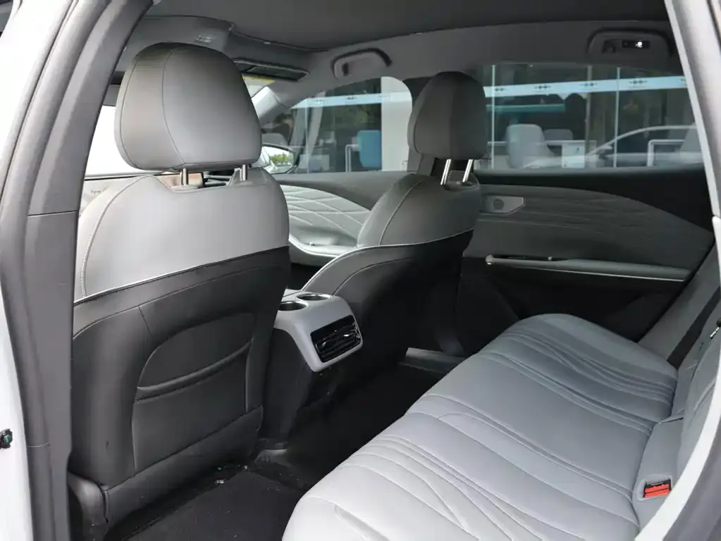 Geely Galaxy E8 2024 из CN, фото 8