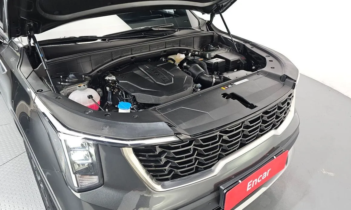 Kia Sorento — фото 8