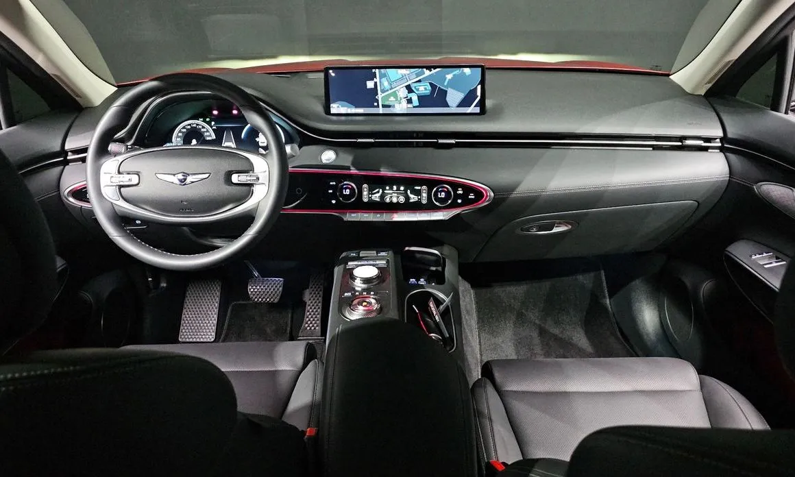 Genesis GV70 — фото 2
