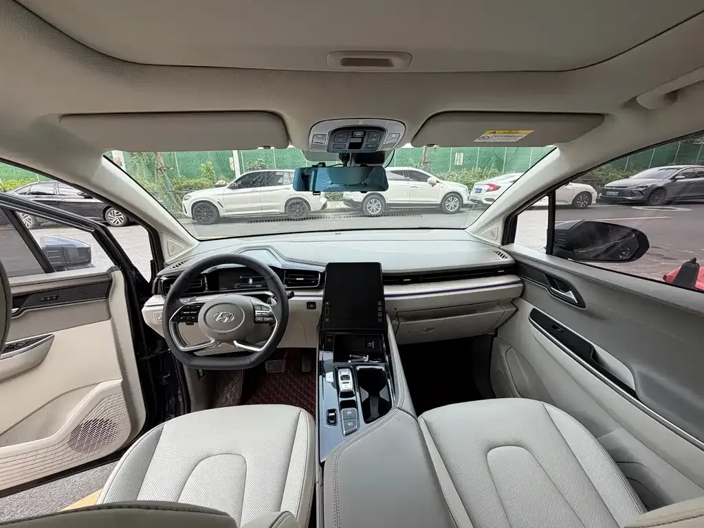 Hyundai Custo — фото 3