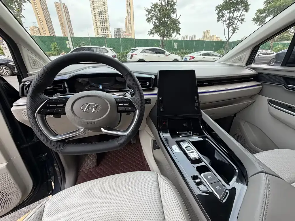 Hyundai Custo — фото 8