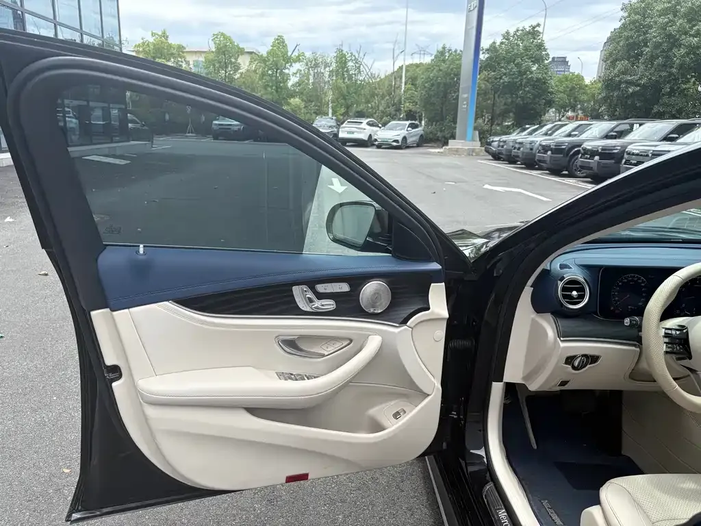 Mercedes-Benz E-Class 2024 из CN, фото 5