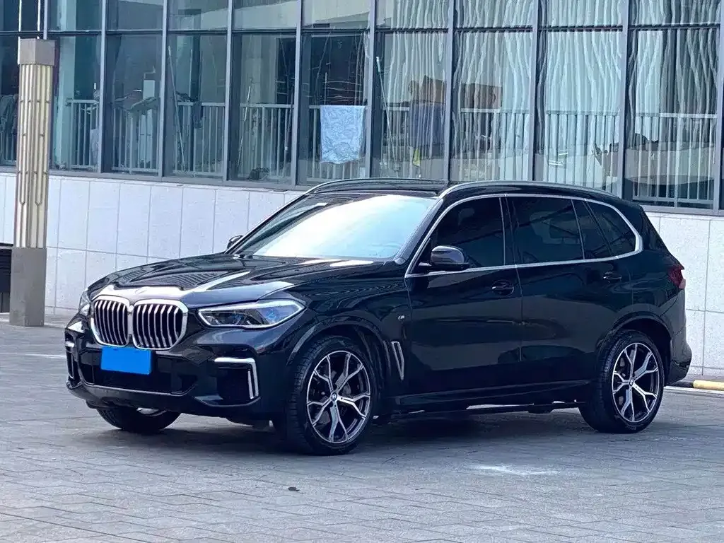 BMW X5 — фото 1