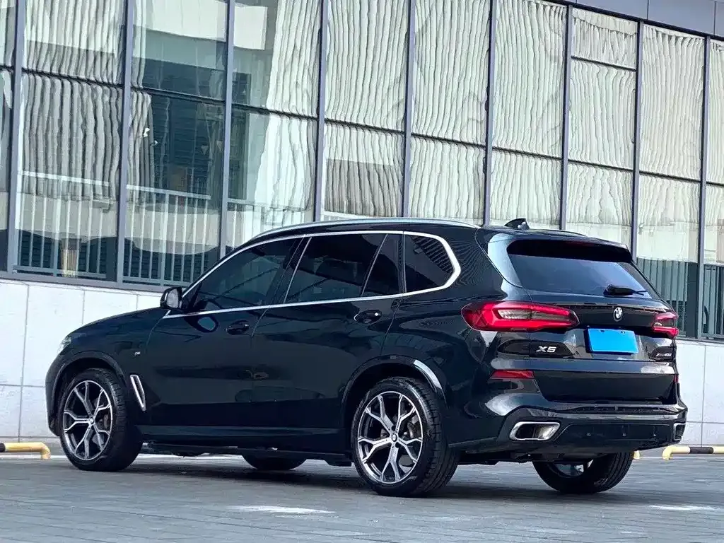 BMW X5 — фото 5