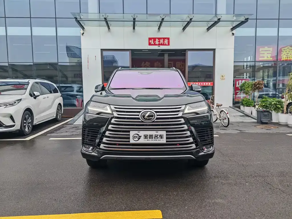Lexus LX — фото 5
