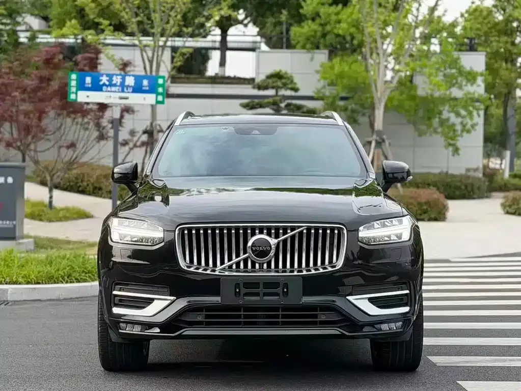 Volvo XC90 — фото 2
