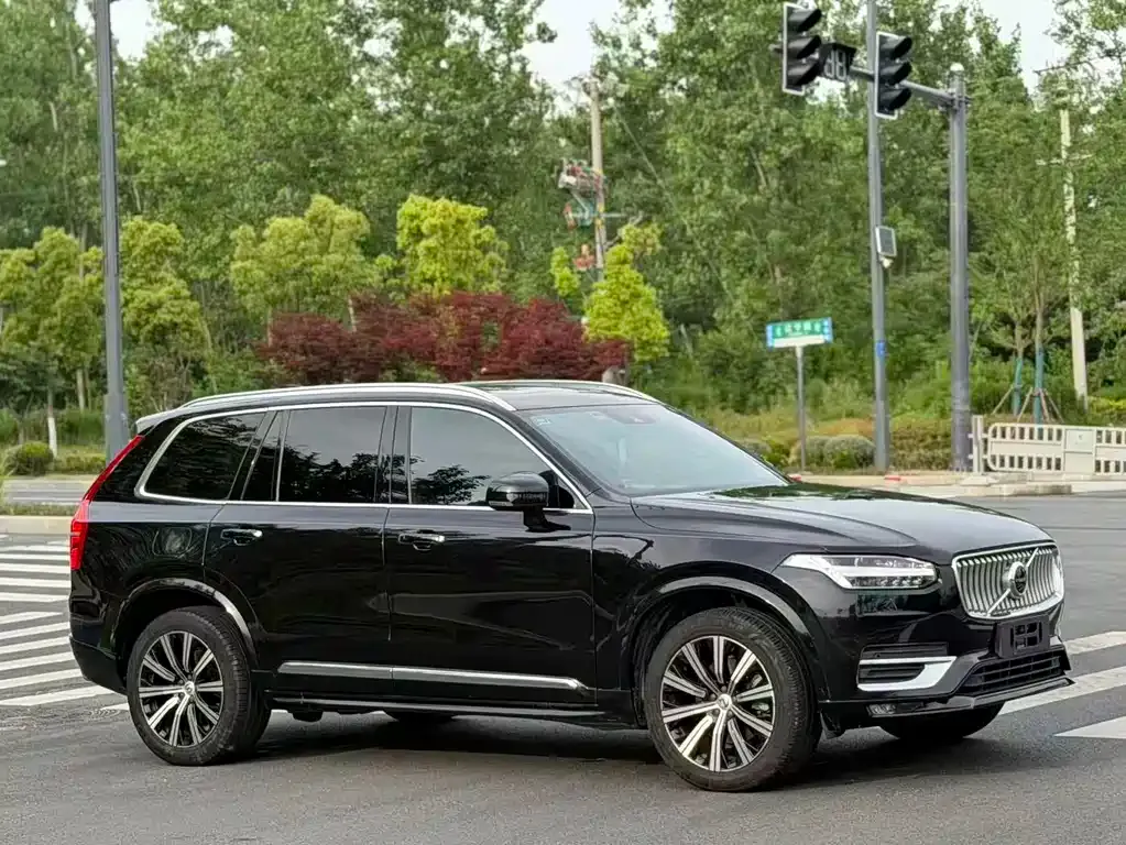 Volvo XC90 — фото 3