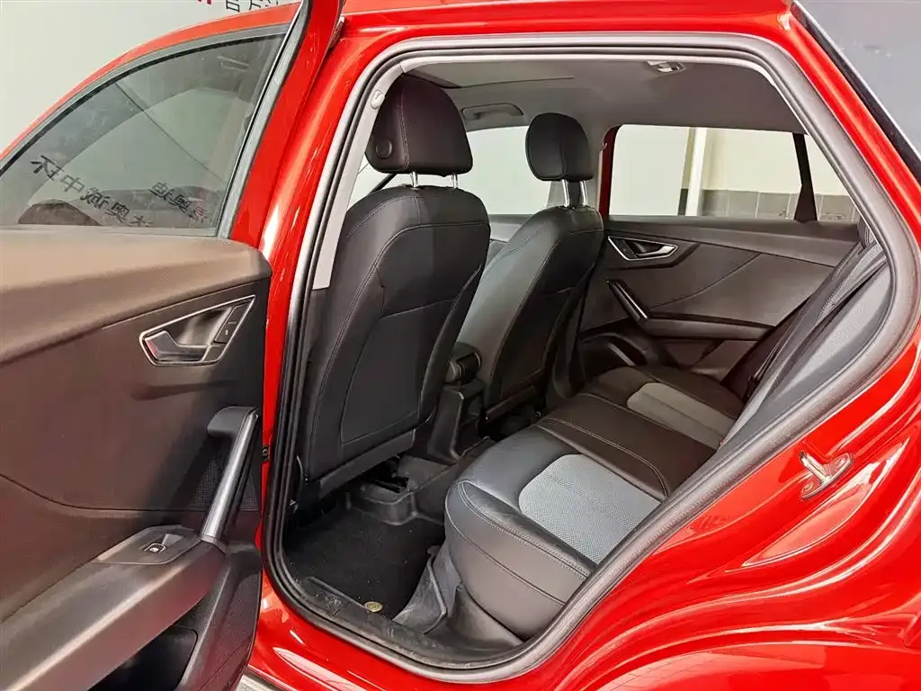 Audi Q2L 2021 из CN, фото 9