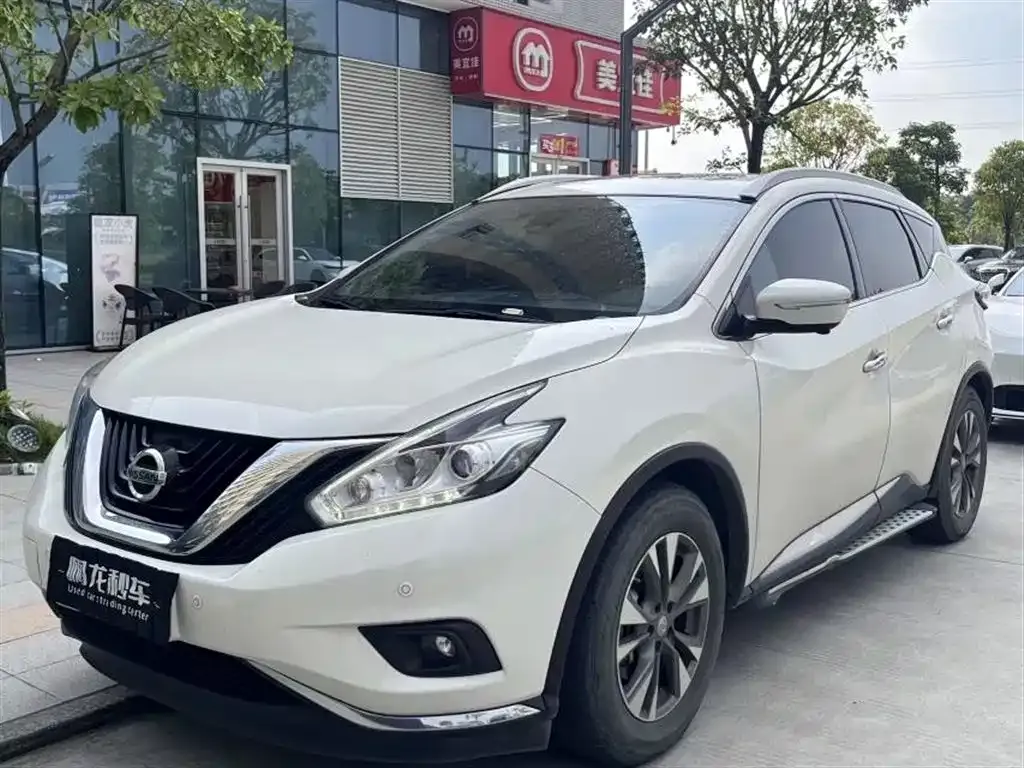 Nissan Murano — фото 1