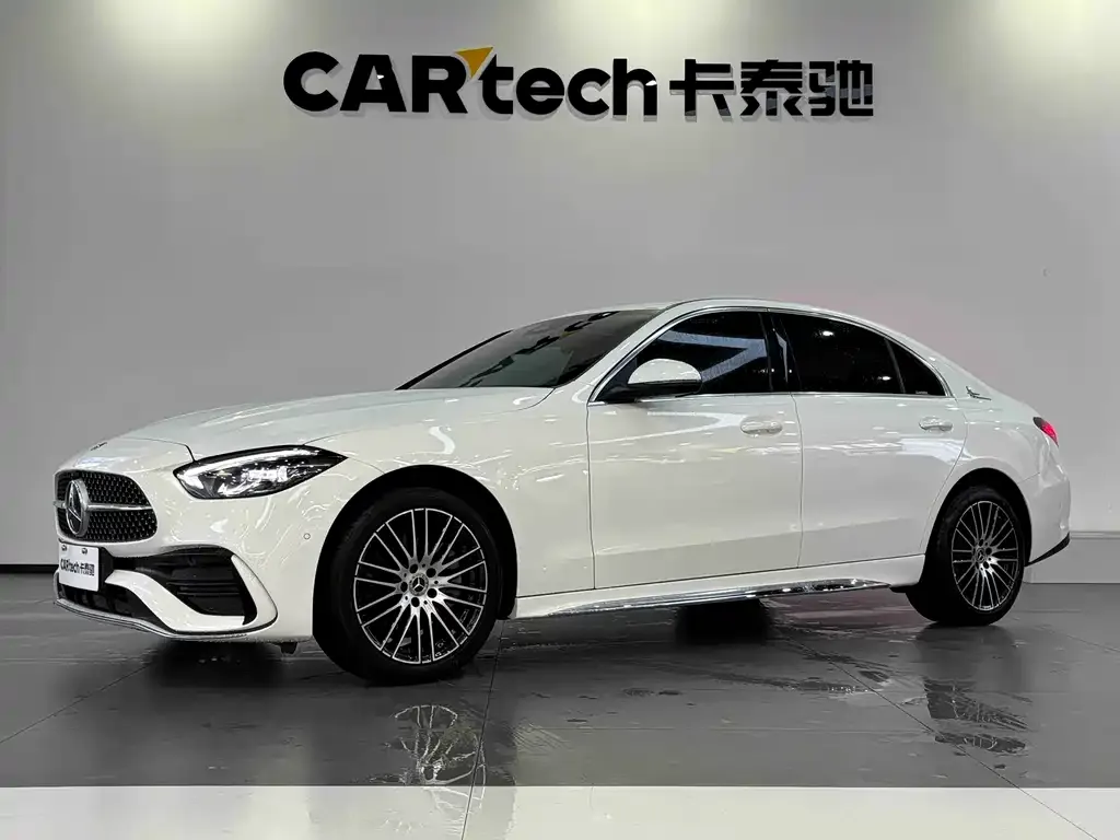 Mercedes-Benz C-Class — фото 1
