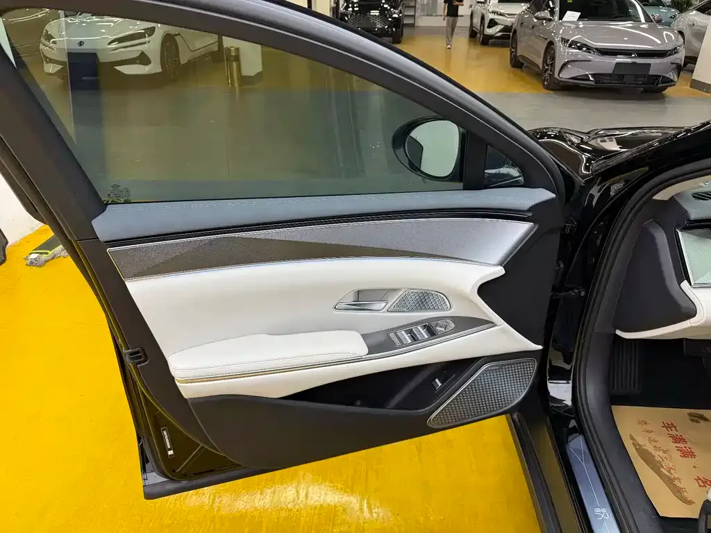 BYD Han L 2025 из CN, фото 7