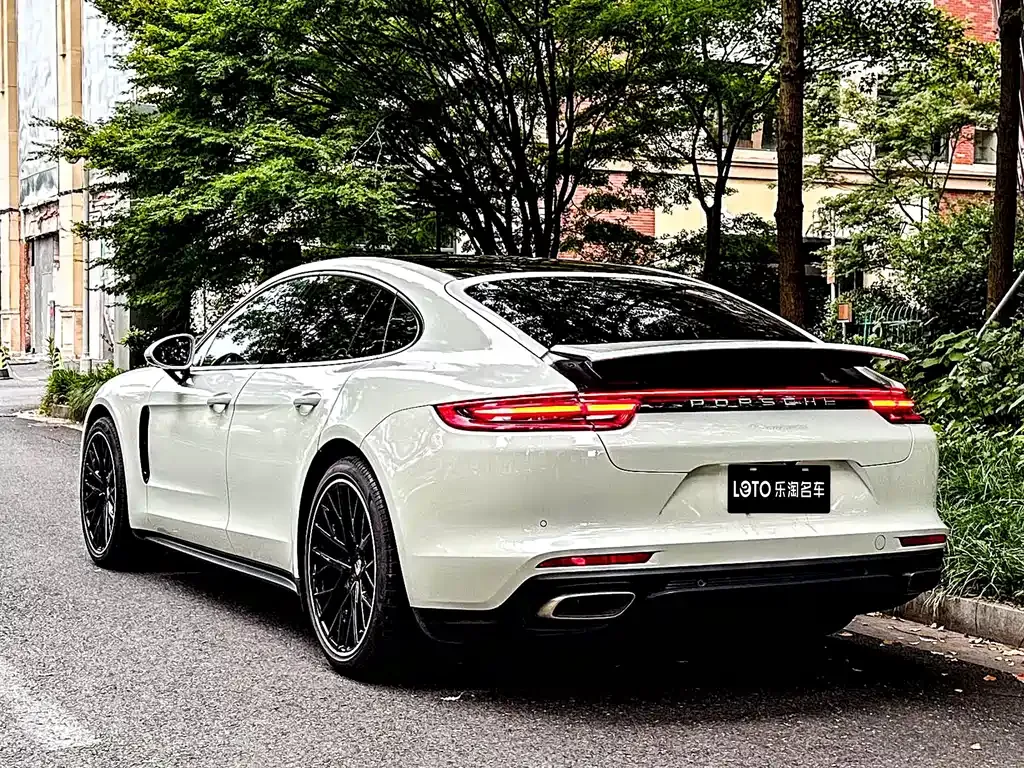Porsche Panamera — фото 8