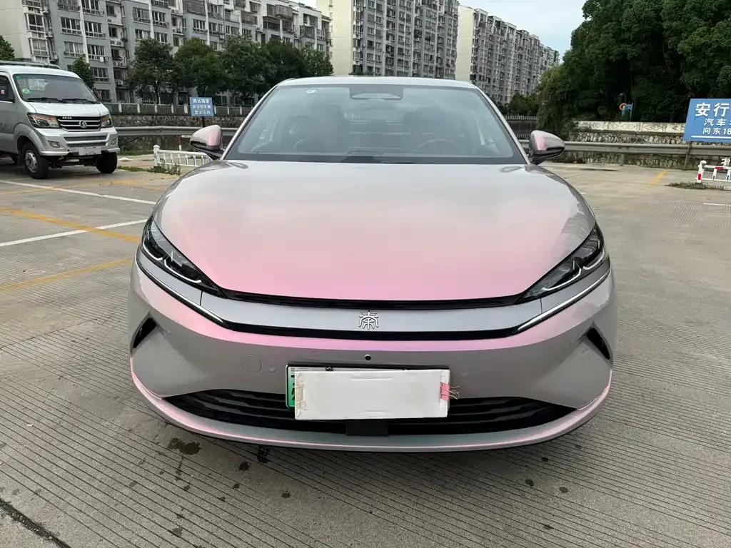 BYD Qin L — фото 8