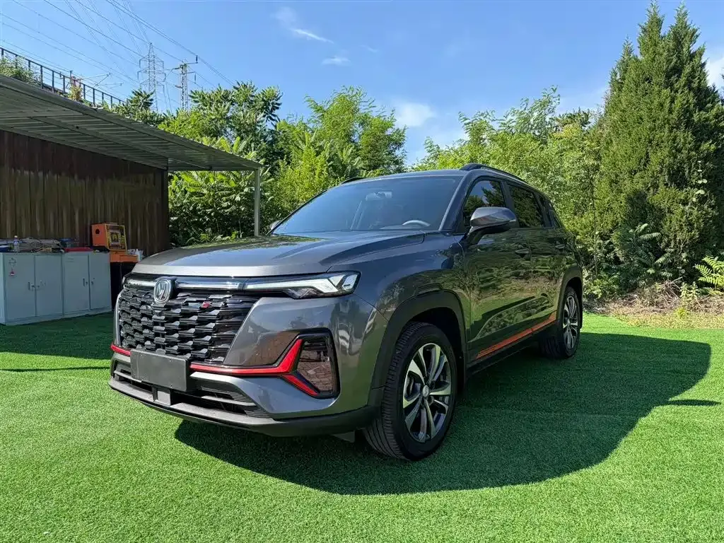 Changan CS35PLUS — фото 1
