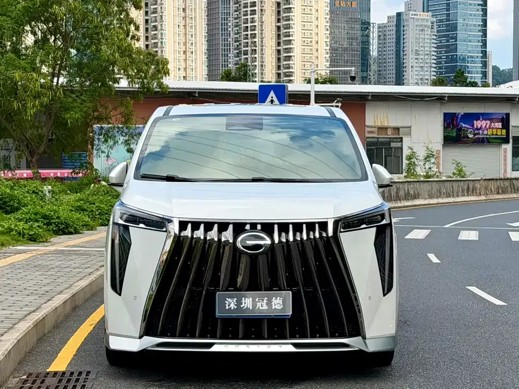 GAC Motor Trumpchi M8 — фото 4
