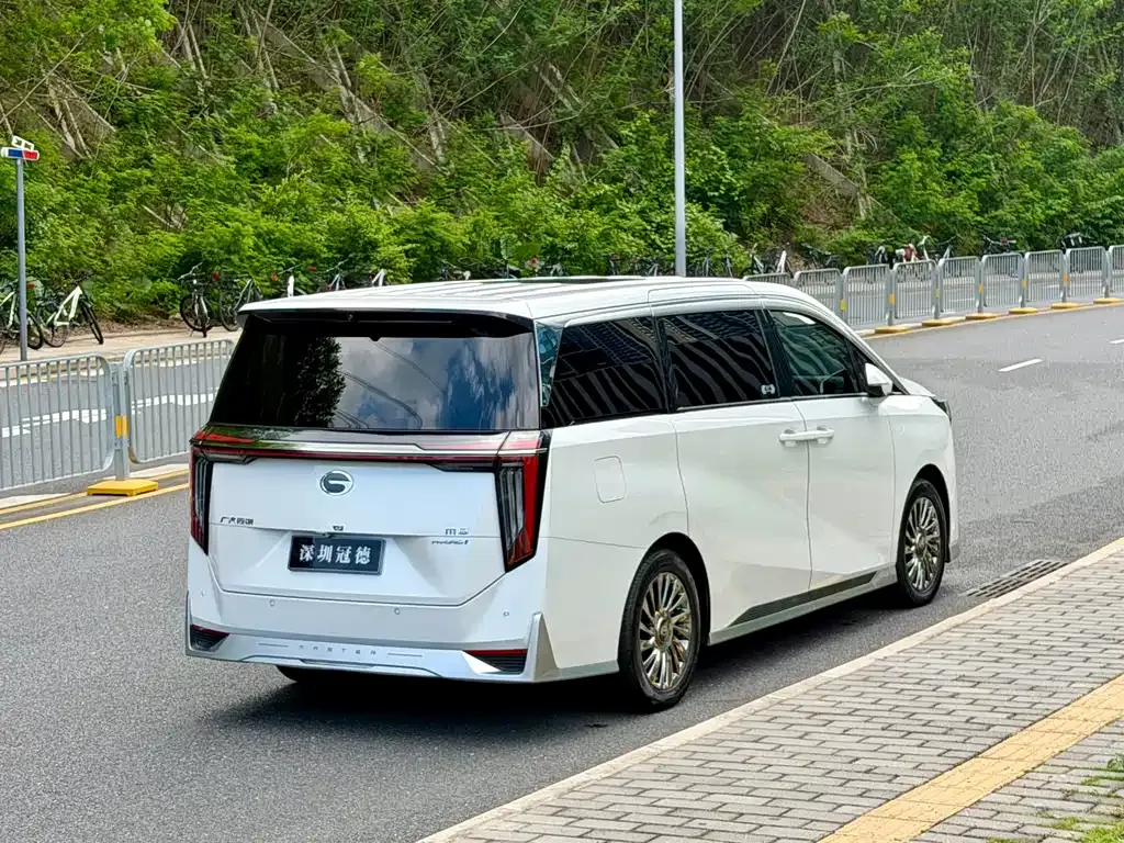 GAC Motor Trumpchi M8 — фото 8
