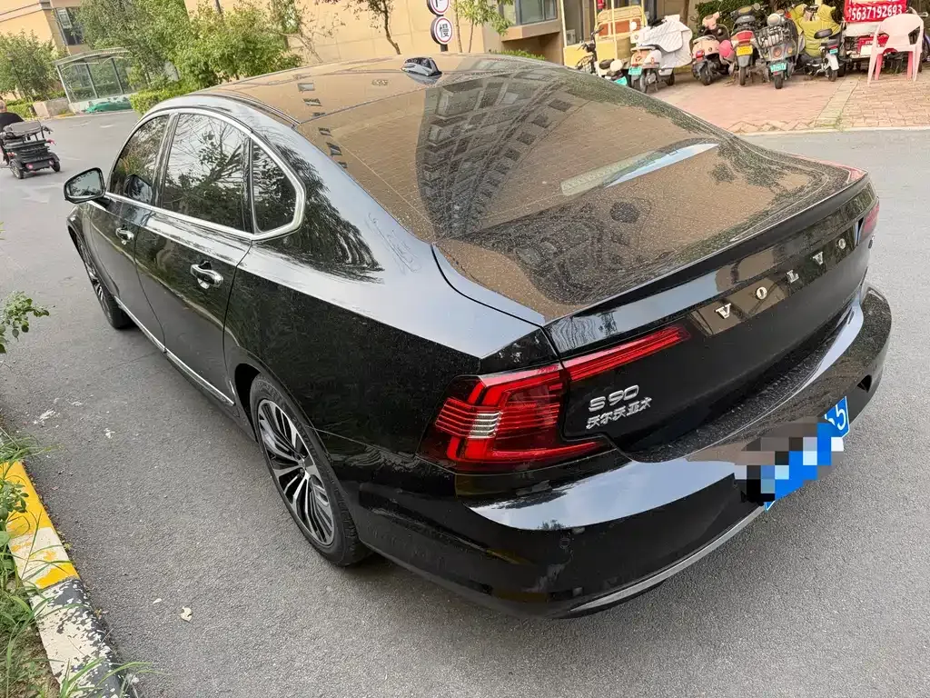 Volvo S90 — фото 5