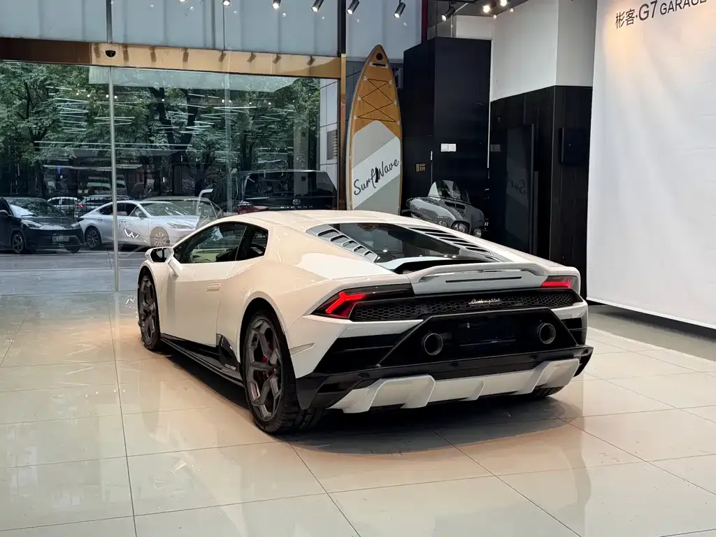 Lamborghini Huracan — фото 8