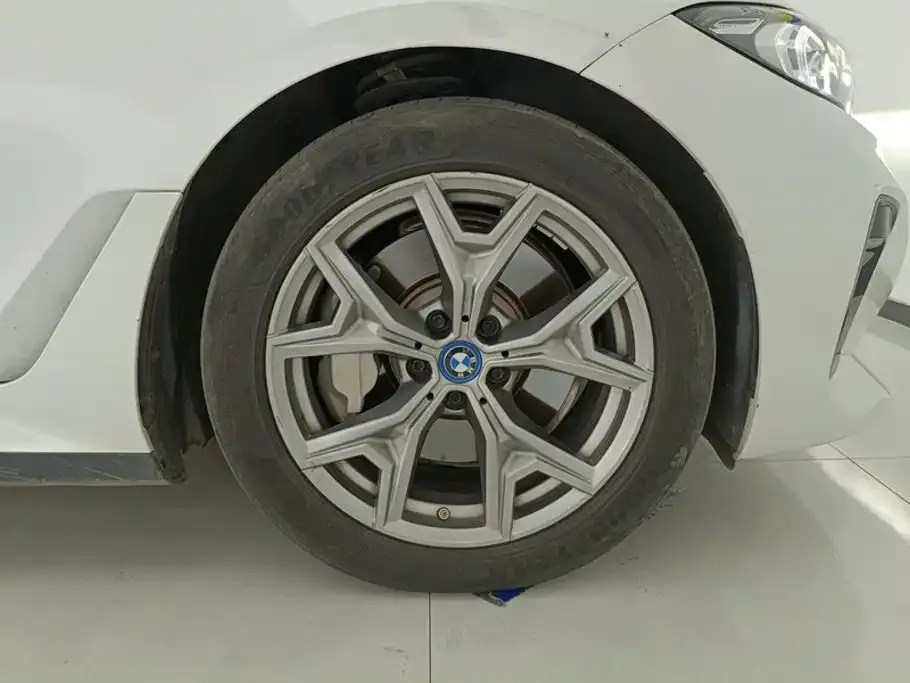 BMW i3 — фото 4