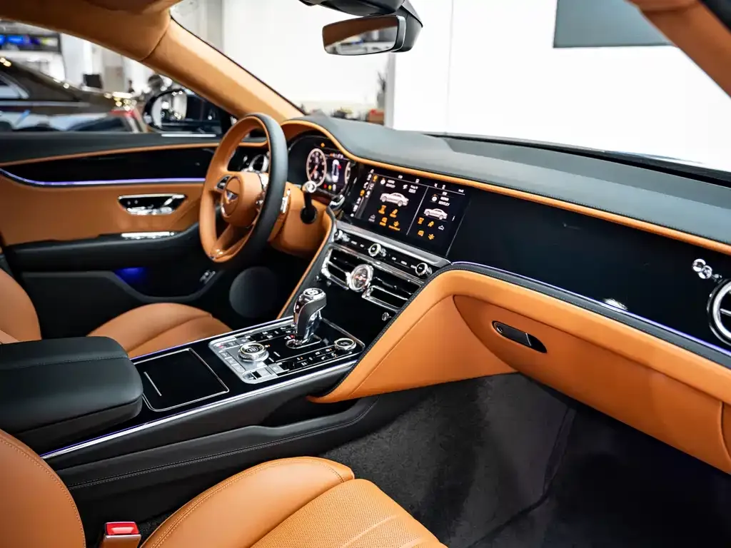 Bentley Flying Spur — фото 6
