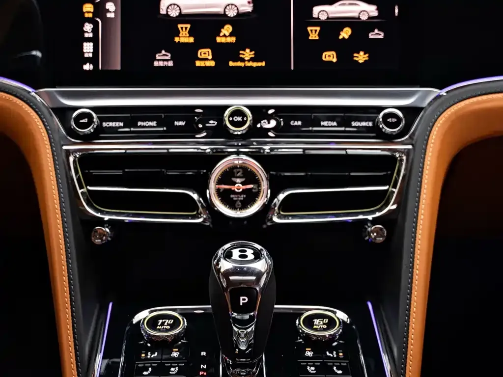 Bentley Flying Spur — фото 8
