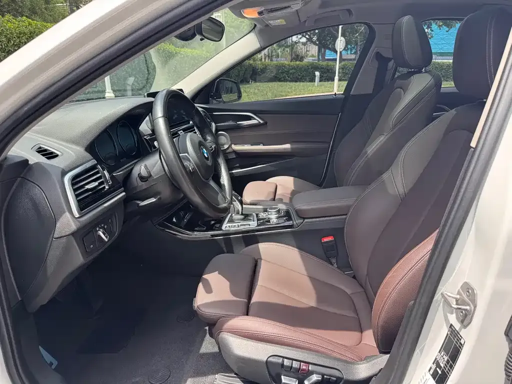 BMW 1 Series 2022 из CN, фото 4