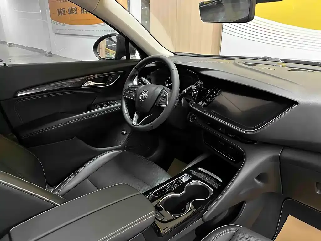 Buick Envision Plus — фото 2