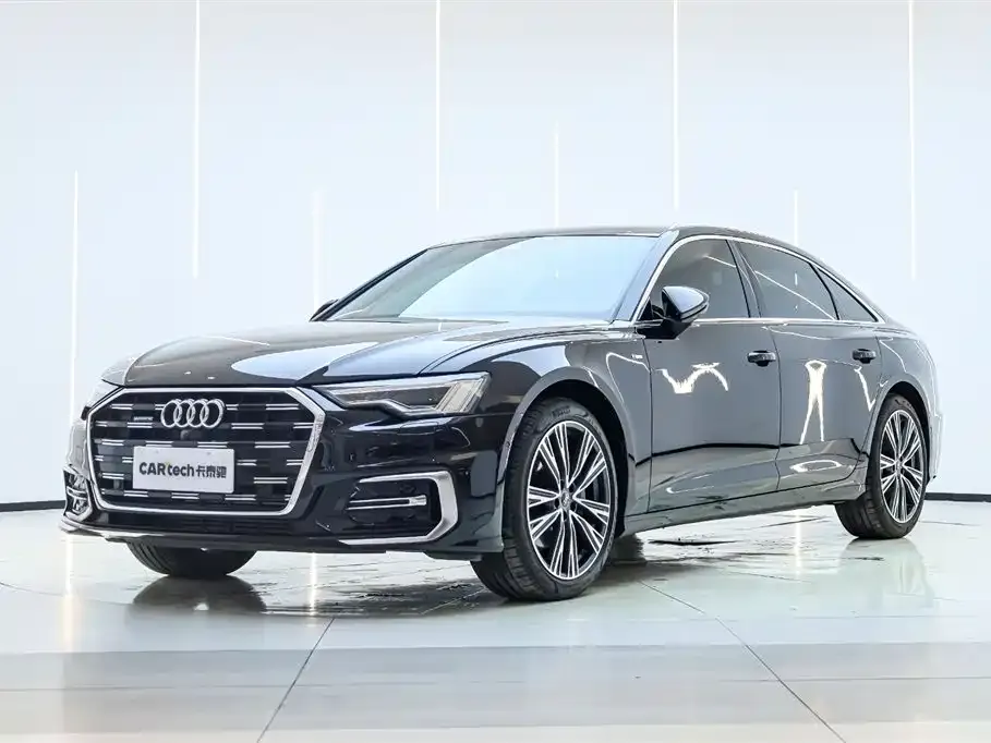 Audi A6L — фото 1