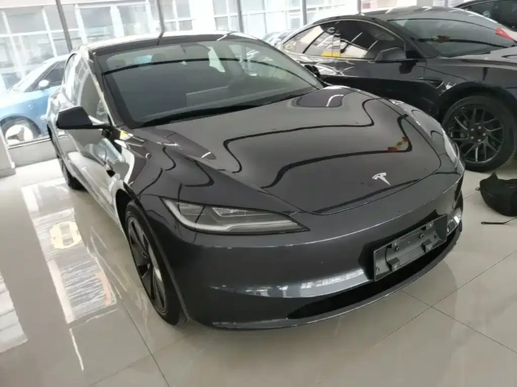 Tesla Model 3 — фото 3